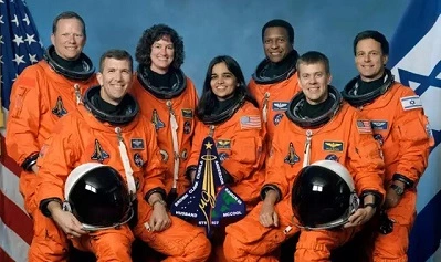 an-indian-american-woman-in-space-summary-3