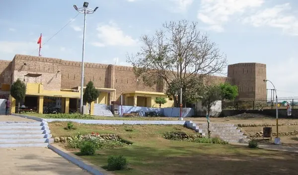 The-Bahu-Fort-Class-7-Summary-and-Questions-2-